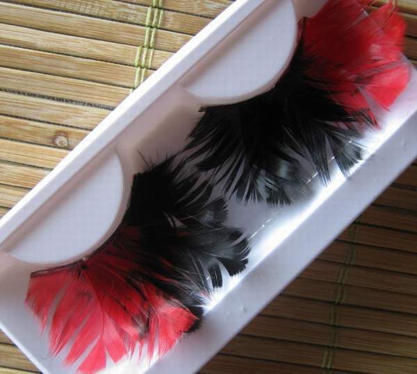 Накладные ресницы из перьев (черный с красным)